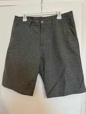 O'Neill Men's Charcoal Plaid Flat Front Shorts